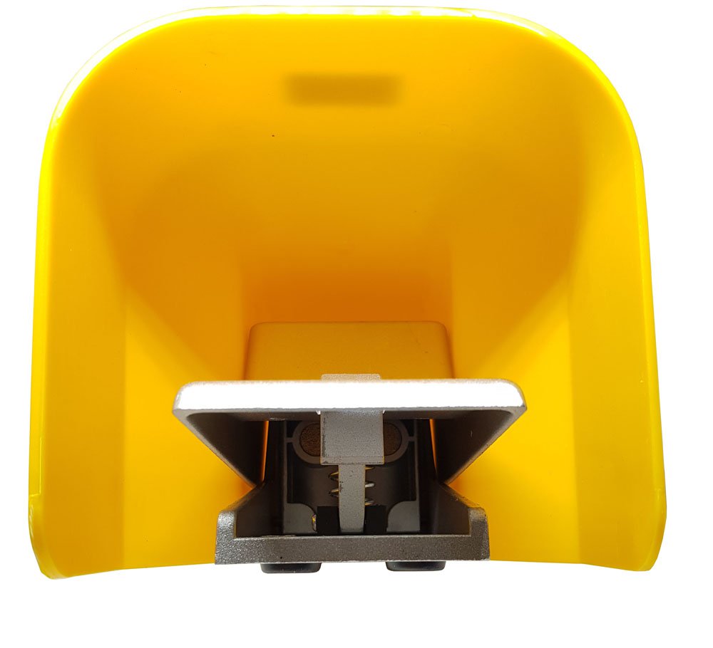 VÁLVULA PNEUMÁTICA PEDAL 5/2 VIAS 1/4 KFF TRAVA COM PROTETOR PLÁSTICO-4F21008LG