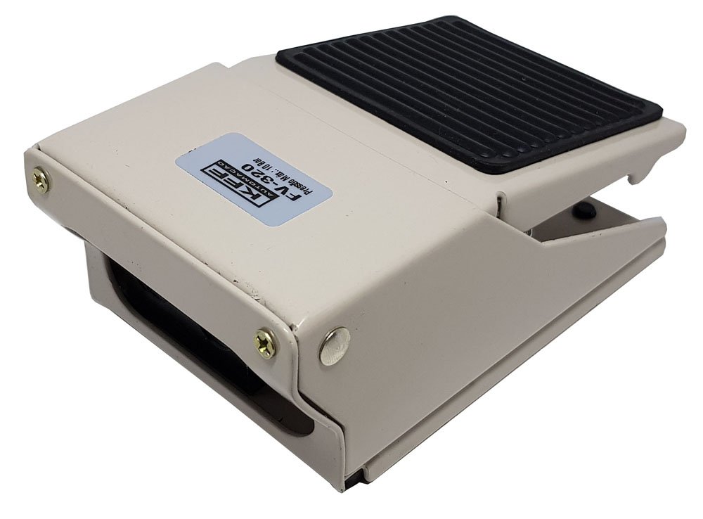 VÁLVULA PNEUMÁTICA ACIONAMENTO PEDAL 3/2 VIAS 1/4 KFF RETORNO MOLA -FV320