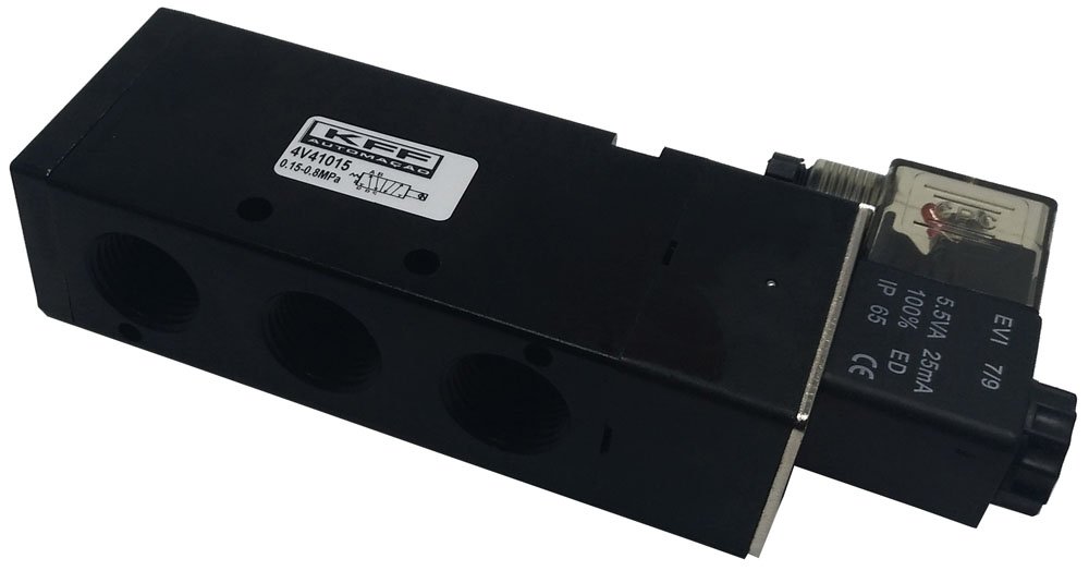 VÁLVULA PNEUMÁTICA 5/2 VIAS RETORNO POR MOLA SOLENOIDE 1/2 KFF 400-4V41015