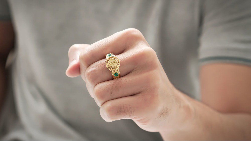 Anel de Formatura de Medicina Sinete II (mão masc)