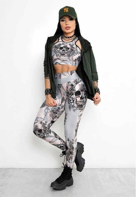 Top Cropped Tropical